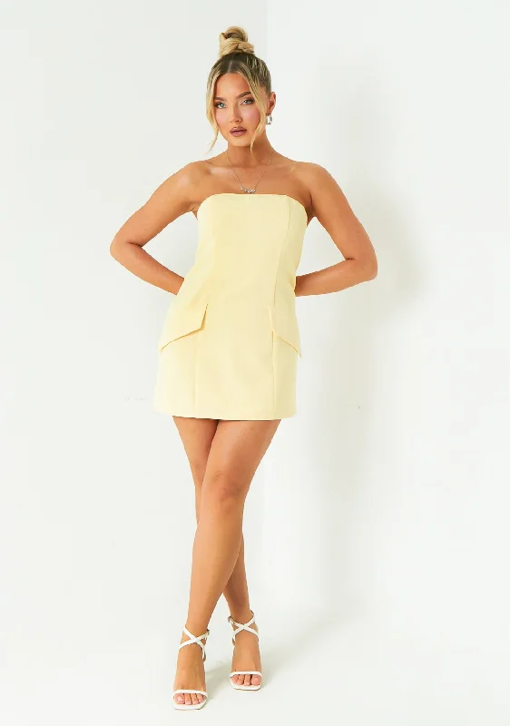 Mini dresses with puff sleeves for a vintage look Jasmine Lemon Tailored Bandeau Mini Dress Mini dresses with puff sleeves for a vintage look Jasmine Lemon Tailored Bandeau Mini Dress