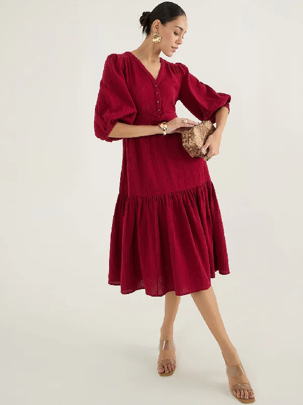 Midi dresses with pom - pom trims for a playful and festive look Cranberry Red Cotton Knot Detail Midi Dress Midi dresses with pom - pom trims for a playful and festive look Cranberry Red Cotton Knot Detail Midi Dress