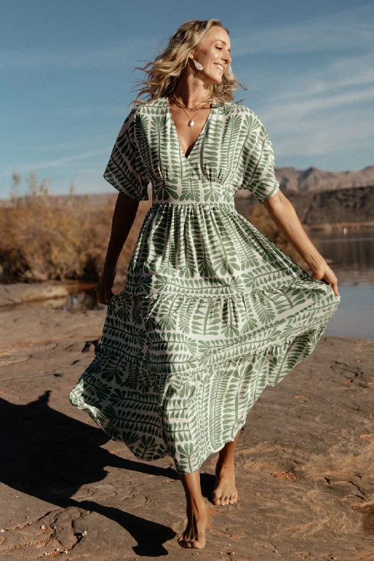 Midi dresses with gathered skirts for a full and flowing silhouette Austin Kimono Dress | Green Print Midi dresses with gathered skirts for a full and flowing silhouette Austin Kimono Dress | Green Print