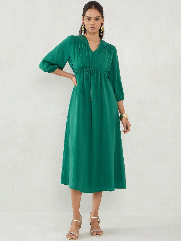 Midi dresses with ruffled hems for a romantic date night Bright Green Satin Ruched Waist Midi Dress Midi dresses with ruffled hems for a romantic date night Bright Green Satin Ruched Waist Midi Dress