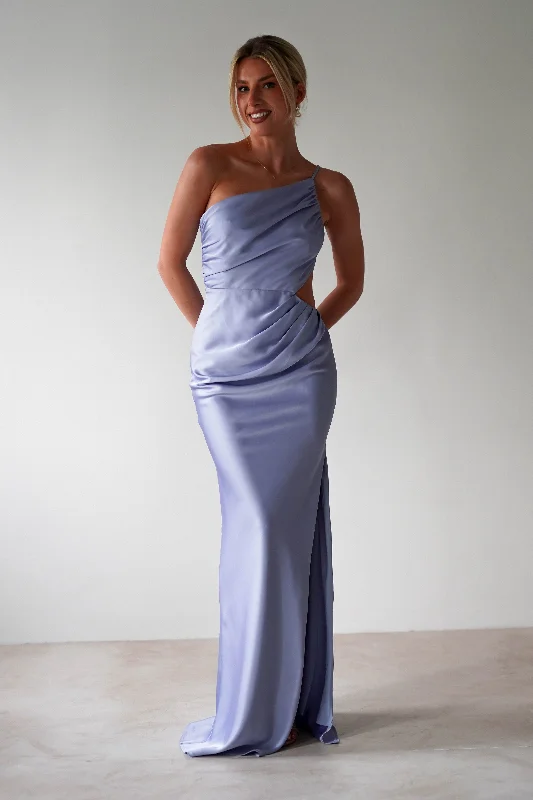 Midi dresses with ruffled sleeves for a more feminine and voluminous look Lyra Soft Matte Satin Maxi Dress | Periwinkle Blue Midi dresses with ruffled sleeves for a more feminine and voluminous look Lyra Soft Matte Satin Maxi Dress | Periwinkle Blue