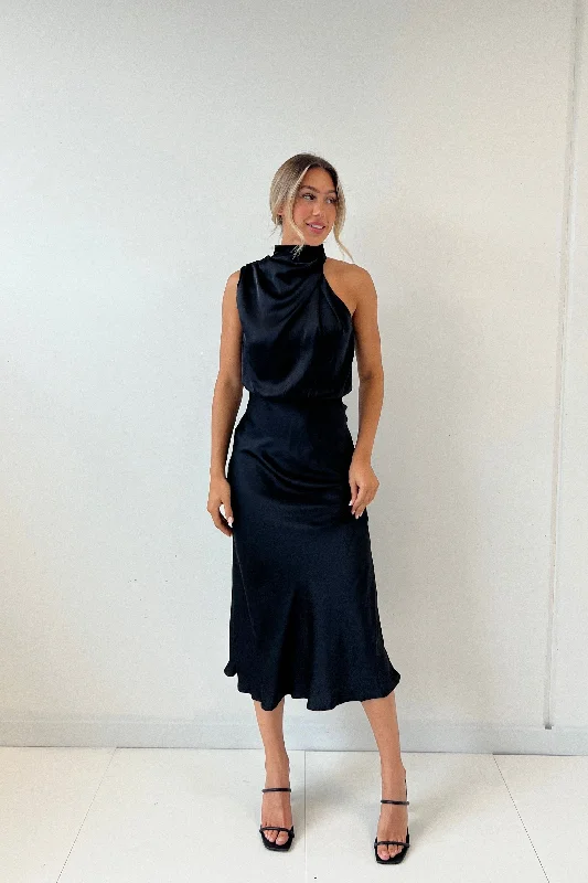 Midi dresses with lace - up fronts for a unique and adjustable style Natalia Maxi Dress - Black Midi dresses with lace - up fronts for a unique and adjustable style Natalia Maxi Dress - Black