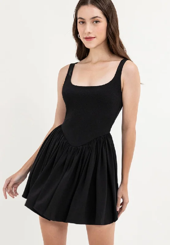Mini dresses with geometric prints for a modern aesthetic Karly