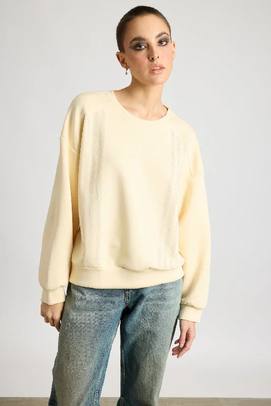 Women's denim jackets with distressed details for a casual and edgy lookBeige Long Sleeve Sweatshirt Women's denim jackets with distressed details for a casual and edgy lookBeige Long Sleeve Sweatshirt