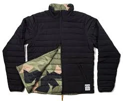 Women's quilted puffer jackets in a cropped silhouette for a modern twistCLWR Moss Reversible Snowboard Jacket Women's quilted puffer jackets in a cropped silhouette for a modern twistCLWR Moss Reversible Snowboard Jacket