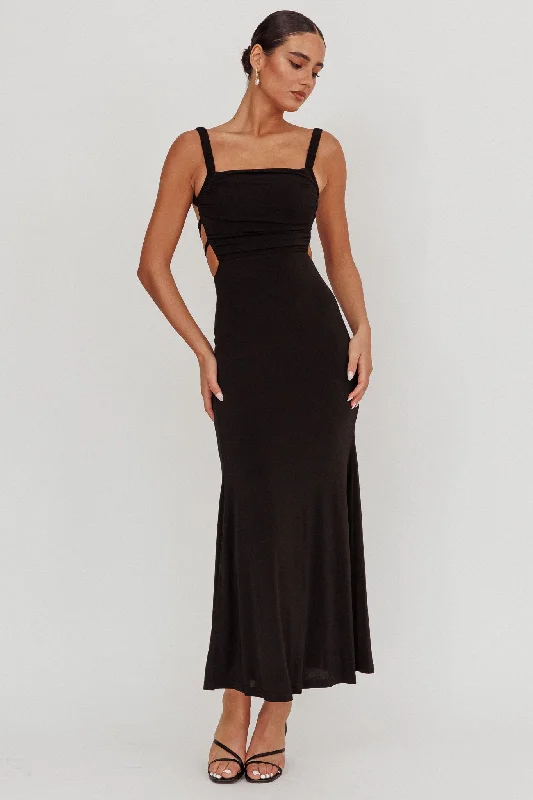 Halter Neck Women Dress to Show Off the Shoulders and NecklineDream Crush Lace-Up Back Maxi Dress Black Halter Neck Women Dress to Show Off the Shoulders and NecklineDream Crush Lace-Up Back Maxi Dress Black