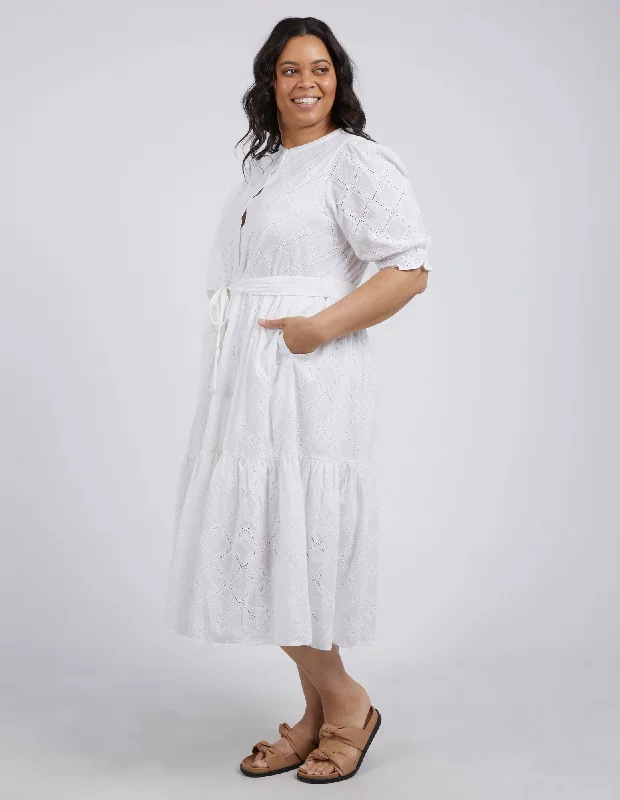 Pleated Women Dress with a Timeless and Elegant TextureElm Ottile Broderie Dress Pearl Pleated Women Dress with a Timeless and Elegant TextureElm Ottile Broderie Dress Pearl