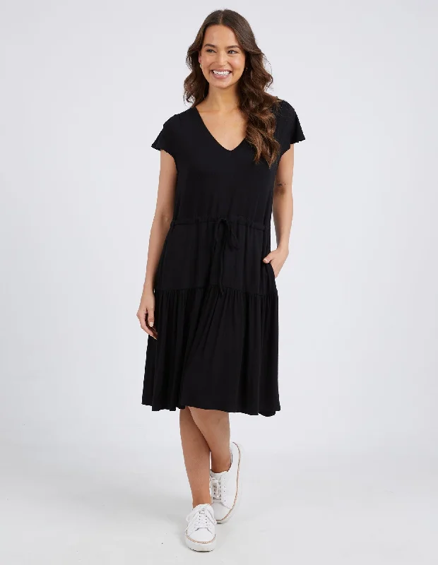 Long - Sleeve Women Dress in Velvet for a Luxurious Winter LookElm Priya Dress Black Long - Sleeve Women Dress in Velvet for a Luxurious Winter LookElm Priya Dress Black