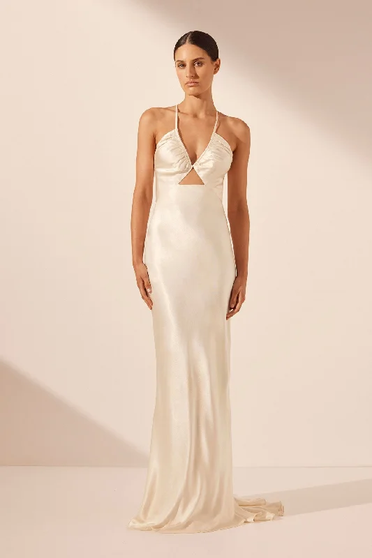 Pleated Women Dress with a Timeless and Elegant TextureLA LUNE RUCHED BODICE MAXI DRESS - CREAM Pleated Women Dress with a Timeless and Elegant TextureLA LUNE RUCHED BODICE MAXI DRESS - CREAM