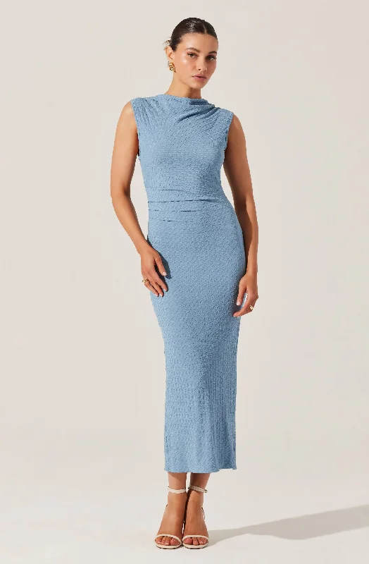 Backless Women Dress for a Sexy and Alluring Look at Evening EventsTextured Mock Neck Midi Dress Backless Women Dress for a Sexy and Alluring Look at Evening EventsTextured Mock Neck Midi Dress