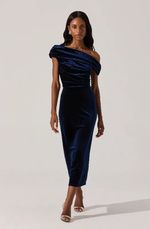 Halter Neck Women Dress to Show Off the Shoulders and NecklineVelvet Off Shoulder Midi Dress Halter Neck Women Dress to Show Off the Shoulders and NecklineVelvet Off Shoulder Midi Dress
