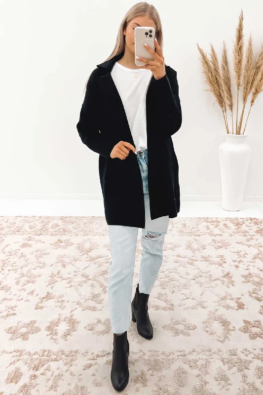 Women's cropped leather jackets with a fringe detail for a western - inspired outfitZuzu Coat Black Women's cropped leather jackets with a fringe detail for a western - inspired outfitZuzu Coat Black