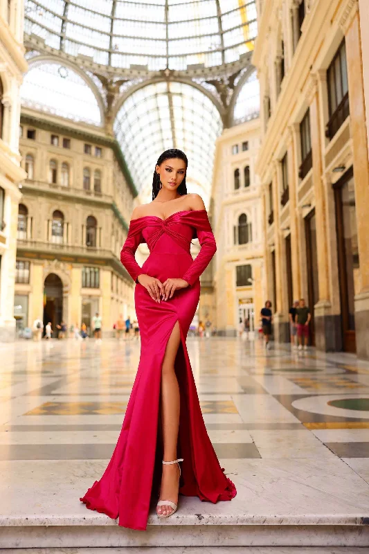 Long - Sleeve Women Dress in Velvet for a Luxurious Winter Look Long - Sleeve Women Dress in Velvet for a Luxurious Winter Look Nicoletta NC1043 Long - Sleeve Women Dress in Velvet for a Luxurious Winter Look Long - Sleeve Women Dress in Velvet for a Luxurious Winter Look Nicoletta NC1043
