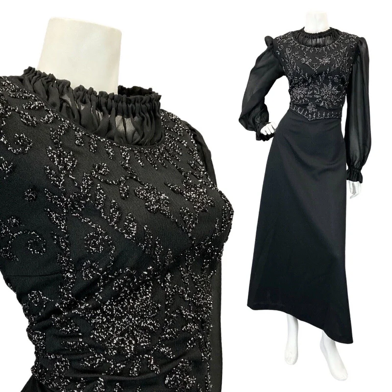 Halter Neck Women Dress to Show Off the Shoulders and Neckline Halter Neck Women Dress to Show Off the Shoulders and Neckline VINTAGE 60s 70s BLACK SILVER EMBROIDERED FLORAL EVENING GOWN MAXI DRESS 12 Halter Neck Women Dress to Show Off the Shoulders and Neckline Halter Neck Women Dress to Show Off the Shoulders and Neckline VINTAGE 60s 70s BLACK SILVER EMBROIDERED FLORAL EVENING GOWN MAXI DRESS 12