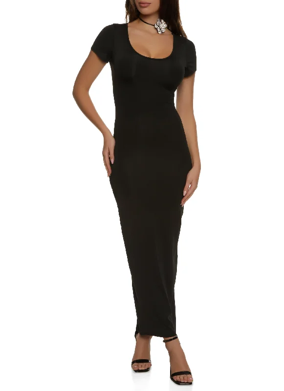 Maxi dresses with off - the - shoulder styles for a romantic and breezy lookSolid Scoop Neck Maxi Dress Maxi dresses with off - the - shoulder styles for a romantic and breezy lookSolid Scoop Neck Maxi Dress