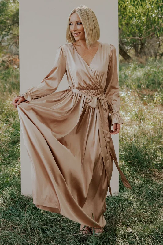 Maxi dresses with balloon sleeves for a vintage - inspired styleHolly Satin Maxi Dress | Champagne Maxi dresses with balloon sleeves for a vintage - inspired styleHolly Satin Maxi Dress | Champagne