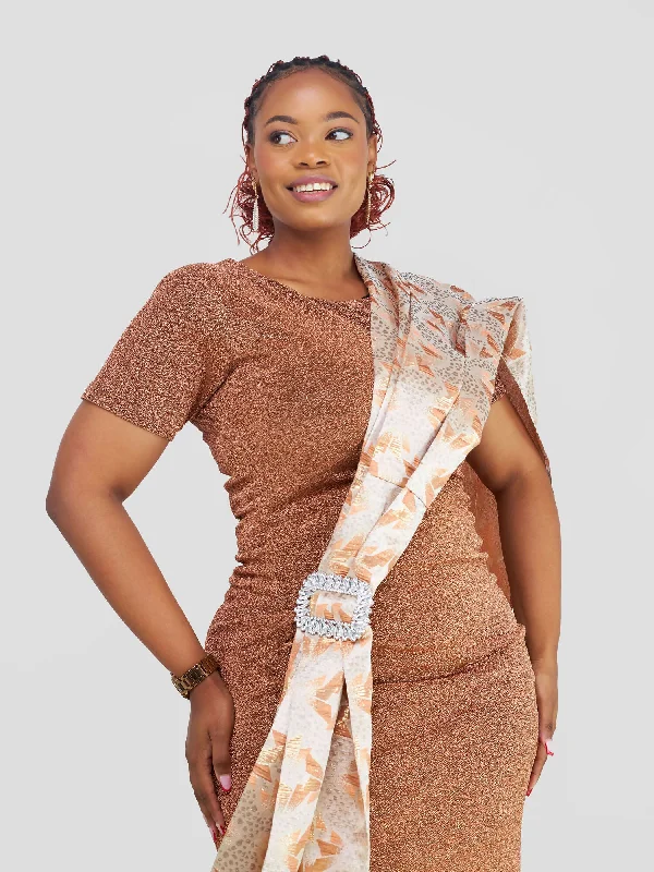 Midi dresses with pleated bodices for a classic and tailored lookBold N chic Shimmer Dress With Brocade Tail - Brown Midi dresses with pleated bodices for a classic and tailored lookBold N chic Shimmer Dress With Brocade Tail - Brown