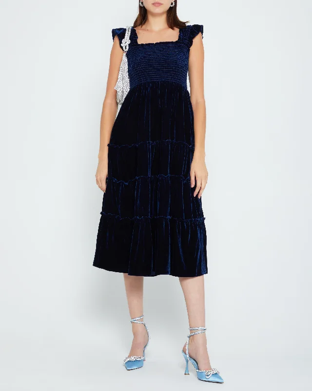 Midi dresses with pleated skirts for a timeless and elegant appealCalypso Maxi Dress Midi dresses with pleated skirts for a timeless and elegant appealCalypso Maxi Dress