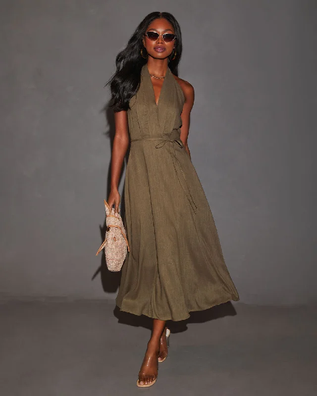 Midi dresses with tassel accents for a bohemian and free - spirited styleEmersyn Halter Tie Waist Midi Dress Midi dresses with tassel accents for a bohemian and free - spirited styleEmersyn Halter Tie Waist Midi Dress