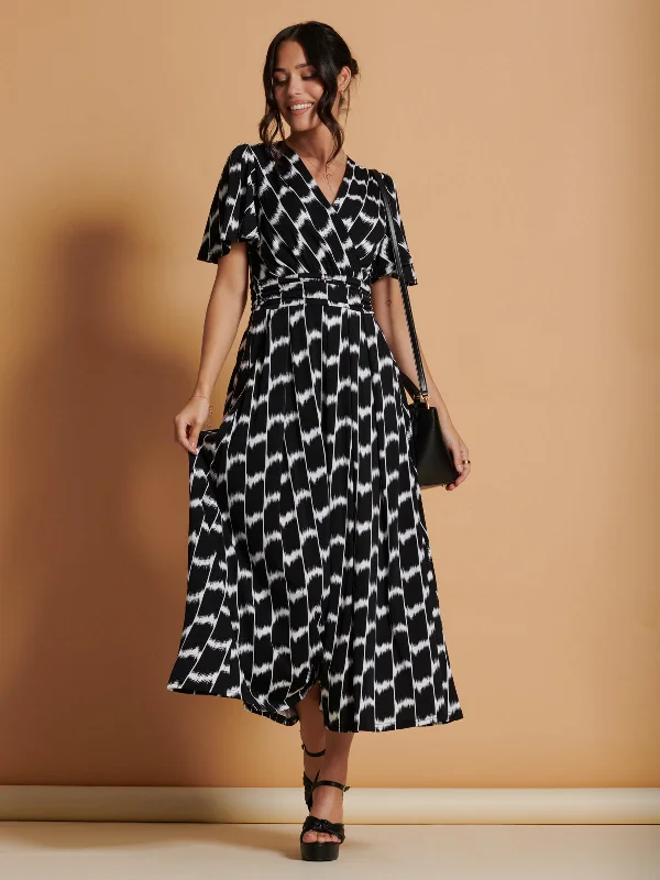 Midi dresses with cotton - blend materials for everyday comfortHalley Angel Sleeve Jersey Maxi Dress, Black Geo Midi dresses with cotton - blend materials for everyday comfortHalley Angel Sleeve Jersey Maxi Dress, Black Geo