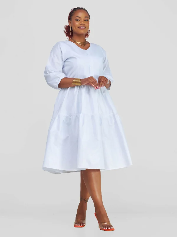 Midi dresses with abstract art prints for an artistic statementTimyt Urban Wear Tulivu 3/4 Sleeved Dress Pure Cotton - White Midi dresses with abstract art prints for an artistic statementTimyt Urban Wear Tulivu 3/4 Sleeved Dress Pure Cotton - White