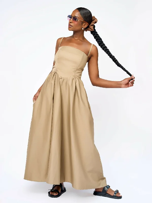 Midi dresses with polka dot prints for a playful summer outfit"Make a wish” Midaxi Milkmaid Dress - Latte Midi dresses with polka dot prints for a playful summer outfit"Make a wish” Midaxi Milkmaid Dress - Latte