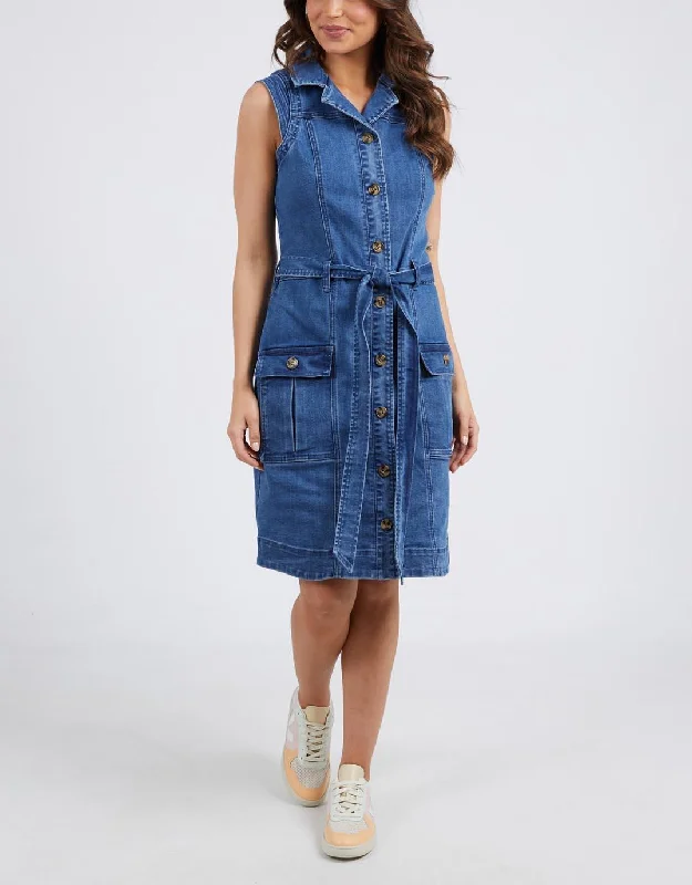 Sleeveless Denim Top for a Cool Summer LookDaisy Denim Dress - Blue Wash