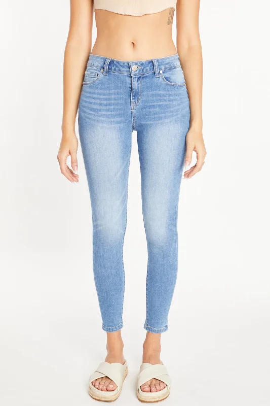 Fringed Denim Top with a Bohemian FlairMid Rise 5-Pocket Skinny Jeans