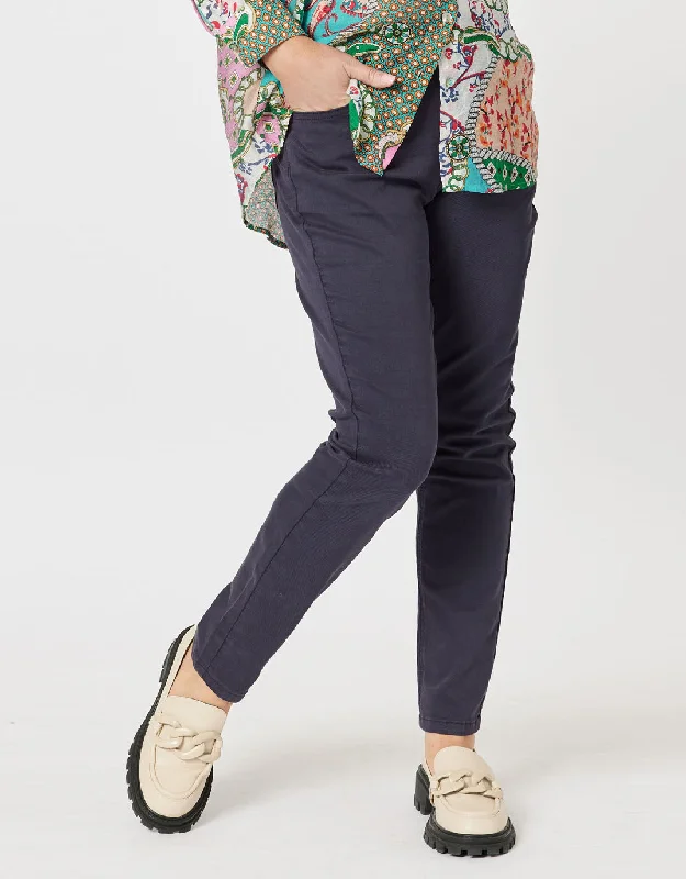 Washed - Out Denim Top for a Vintage AestheticWonder Jean - Modena