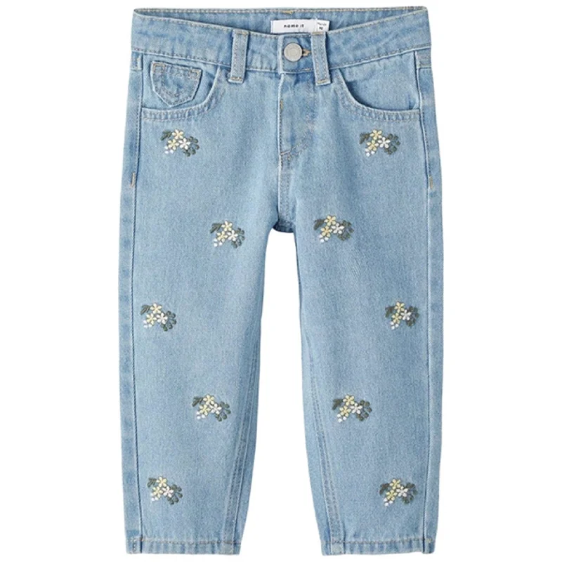 Women's unisex - style casual pants Ripped women jeans for a rebellious and fashion - forward style Name it Light Blue Denim Bella Jeans Women's unisex - style casual pants Ripped women jeans for a rebellious and fashion - forward style Name it Light Blue Denim Bella Jeans