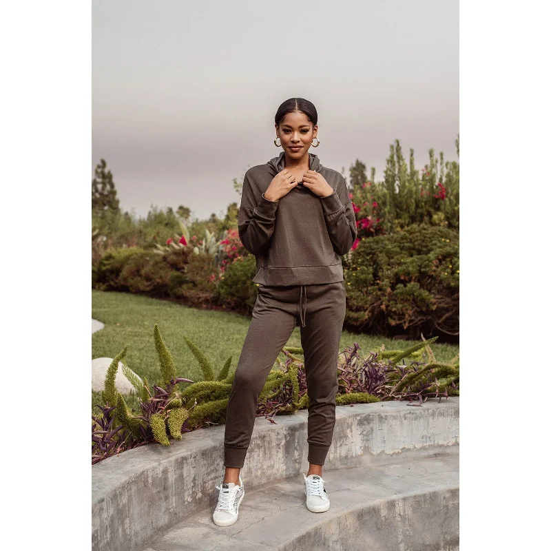 Women's pants for job interviews Skinny women jeans with a form - fitting design Olive Jogger Women's pants for job interviews Skinny women jeans with a form - fitting design Olive Jogger