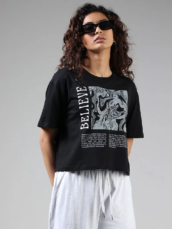 Women's pants with stretch panels Light - wash women jeans for a fresh and summery appearance Studiofit Black Typographic Printed Cotton T-Shirt