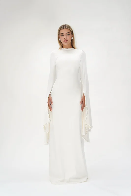 Maxi dresses with thin spaghetti straps for a delicate and feminine feelKADELA GOWN - IVORY Maxi dresses with thin spaghetti straps for a delicate and feminine feelKADELA GOWN - IVORY