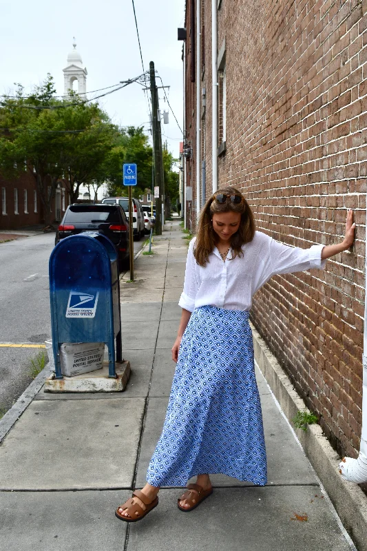 Maxi dresses with geometric prints for a contemporary aestheticHanley Midi Skirt Blue Diamond Maxi dresses with geometric prints for a contemporary aestheticHanley Midi Skirt Blue Diamond