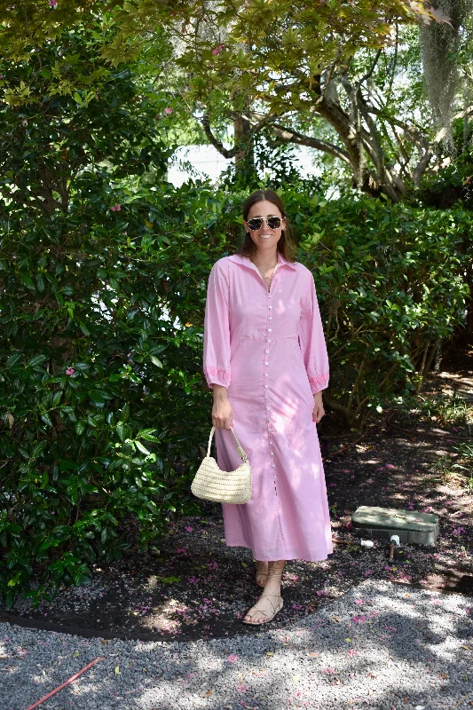 Maxi dresses with mesh panels for a sexy and trendy appearanceKelly Maxi Dress Pink with Pink Embroidery Maxi dresses with mesh panels for a sexy and trendy appearanceKelly Maxi Dress Pink with Pink Embroidery