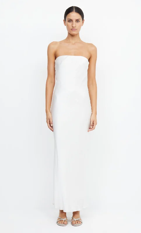 Maxi dresses with tassel accents for a fun and lively touchMOON DANCE STRAPLESS DRESS - IVORY Maxi dresses with tassel accents for a fun and lively touchMOON DANCE STRAPLESS DRESS - IVORY