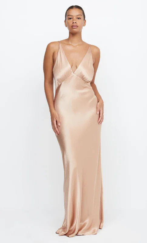 Maxi dresses with pocket details for added functionalityMOON DANCE V MAXI DRESS - ROSE GOLD Maxi dresses with pocket details for added functionalityMOON DANCE V MAXI DRESS - ROSE GOLD
