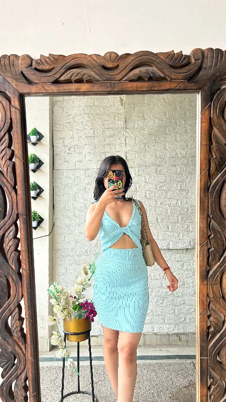 Bodycon dress in a pastel color palette​Cute dress 28-30 bust/l:31