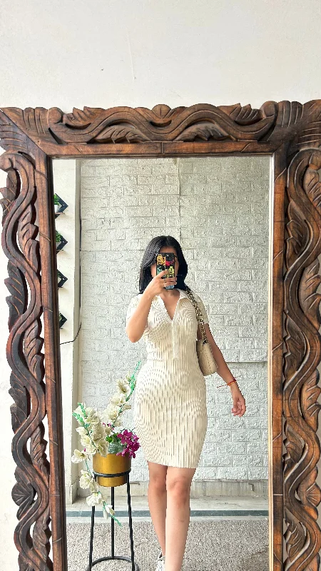 Bodycon dress with a high - low hem for a trendy look​Cute dress 30-32 bust/l:30