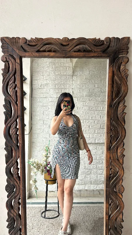 Bodycon dress with a peplum hem​Halter neck dress 34-36 bust/l:32