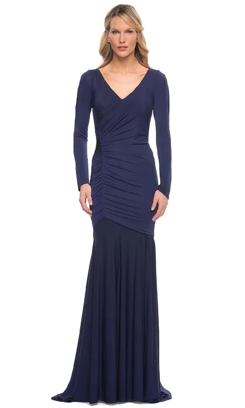 Wedding guest dresses with abstract prints and long trainsLa Femme 30010 - Ruched Jersey Long Sleeve Mother of the Bride Dress Wedding guest dresses with abstract prints and long trainsLa Femme 30010 - Ruched Jersey Long Sleeve Mother of the Bride Dress