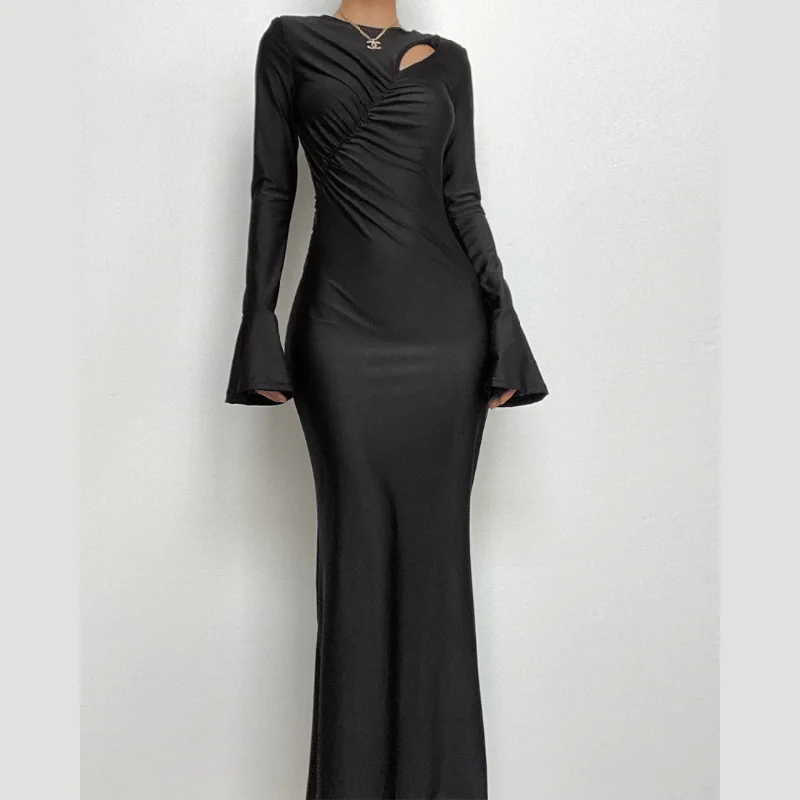 Mini cocktail dresses with a ruffled hem and a solid colorBerryBetty - Ruched solid hollow out irregular long sleeve maxi dress Mini cocktail dresses with a ruffled hem and a solid colorBerryBetty - Ruched solid hollow out irregular long sleeve maxi dress
