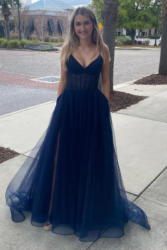 Ball gown party dresses with a full skirt for a princess - like lookA Line Spaghetti Straps Navy Long Prom Dress Ball gown party dresses with a full skirt for a princess - like lookA Line Spaghetti Straps Navy Long Prom Dress