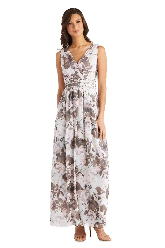 Backless bodycon dress for a bold statementR&M Richards 7173 Long Mother Of The Bride Dress Sale Backless bodycon dress for a bold statementR&M Richards 7173 Long Mother Of The Bride Dress Sale