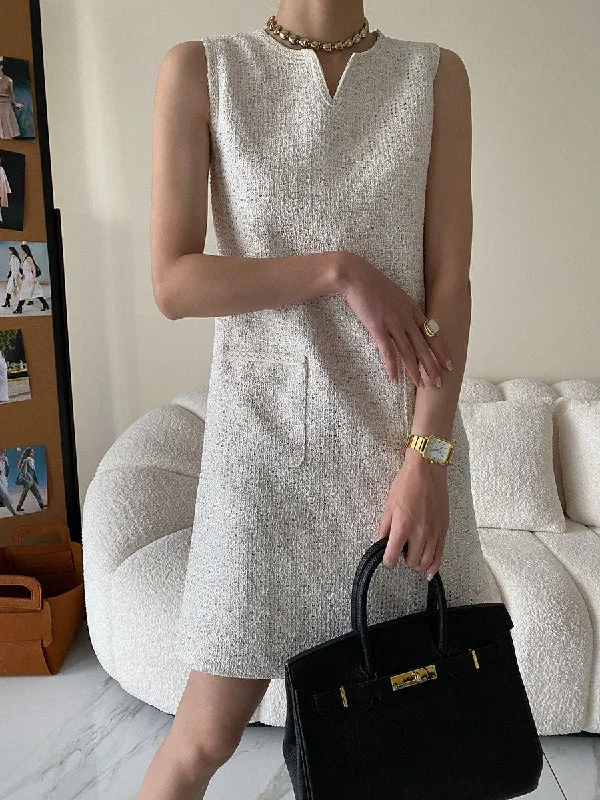 Party dresses with a V - neck design to enhance the necklineTanni Tweed Statement Dress Party dresses with a V - neck design to enhance the necklineTanni Tweed Statement Dress