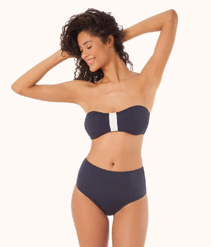 Women's Color - Blocked Swim Tops in Orange and Pink for a Vibrant Summer LookThe Bandeau - Colorblock: Navy/White Women's Color - Blocked Swim Tops in Orange and Pink for a Vibrant Summer LookThe Bandeau - Colorblock: Navy/White